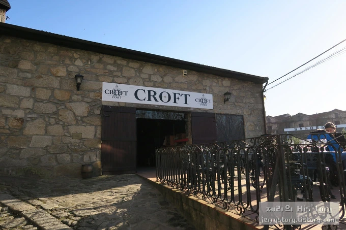 21158E3A5590EE8819A2E3