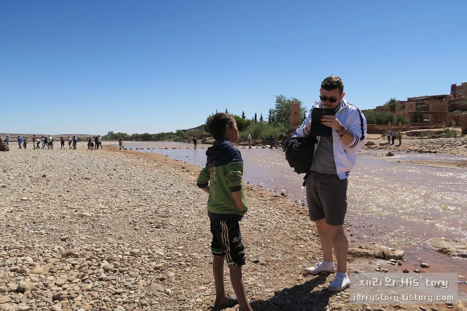 244A054F566D8BB1041E3B