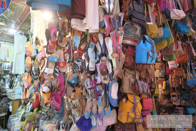 2725B83657387BC31080FE