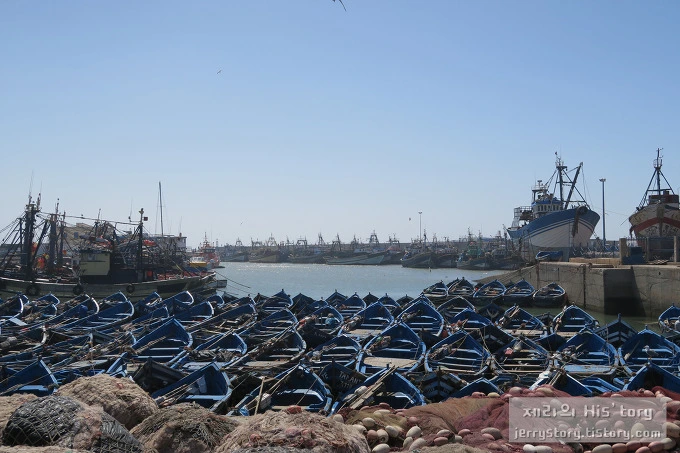 257B3B4D572519B52F0176