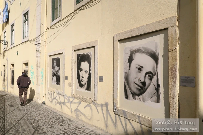 25528B3756362BBF1FC25B