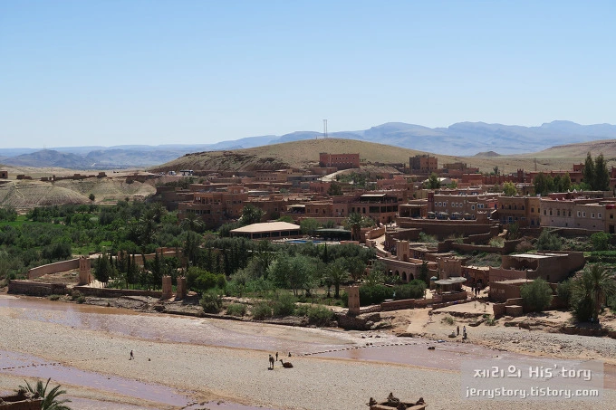 266DDF4B566D8DA217DC1E