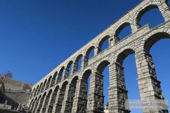 230F7B4F55306C91203D33