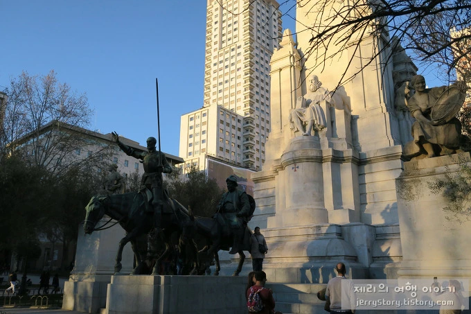 2671513A5551AAF922B028