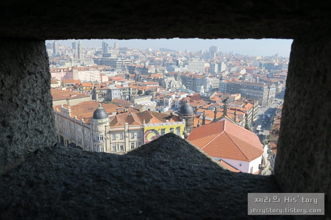 2404604B55AA10951B4F05