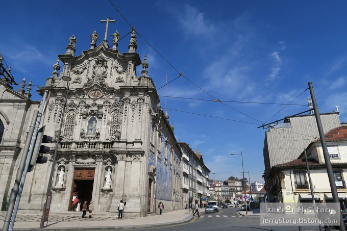 2519954D55AA125F219155