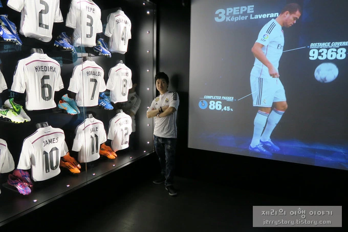 271E064F555318A01762D6