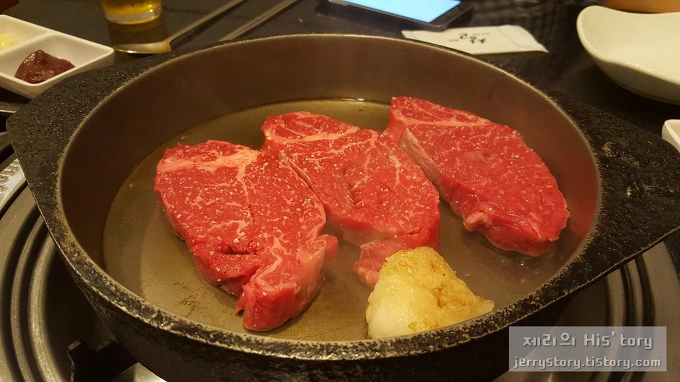 217927495618DBAE0F78D4