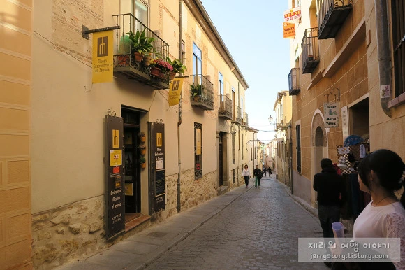 271DA34955306CB0301840