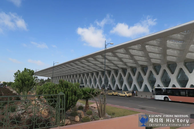 21054D4E575C1E2214B798