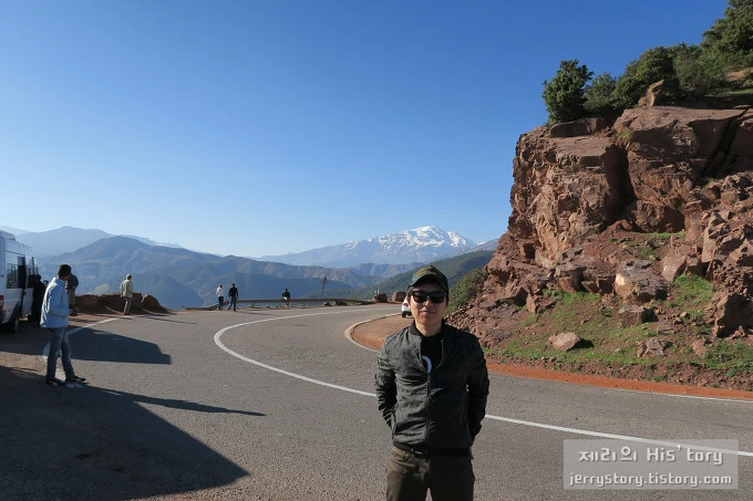 24594D4C566D8B710D4604