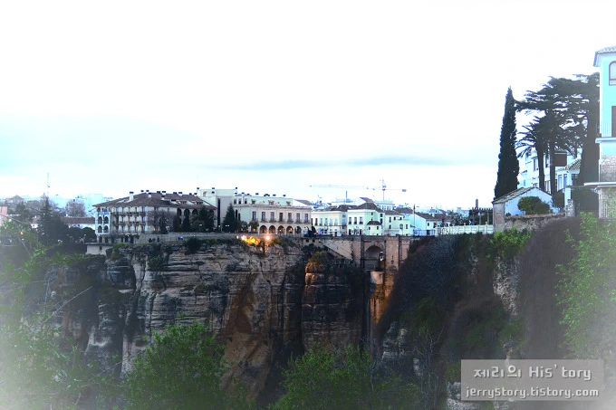 2327F84D57D91A800791A7