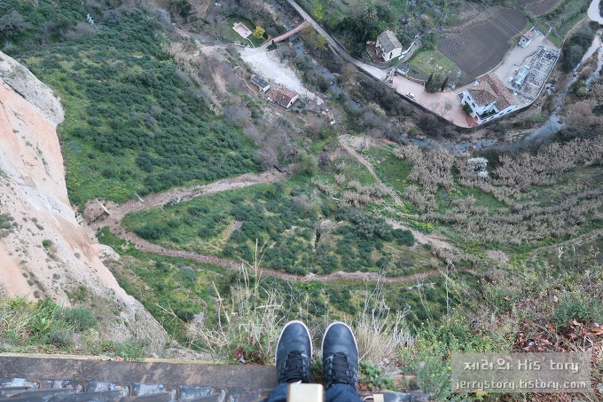 2172F55057D91A772C7025