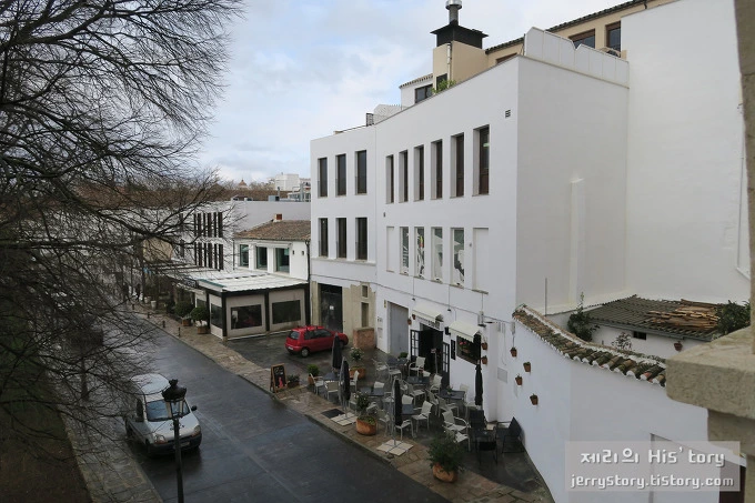 2562183657B899E50A792A