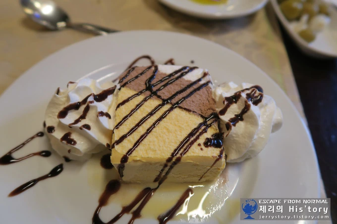 22225D47575C19E71704FC