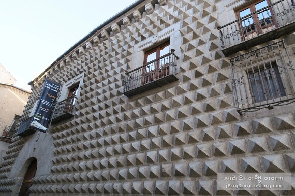 273A174755306CA237BCF4