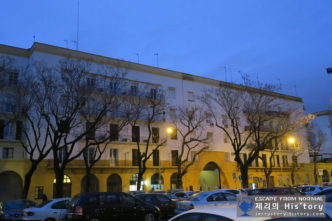 2466DD39575D715F2727A1