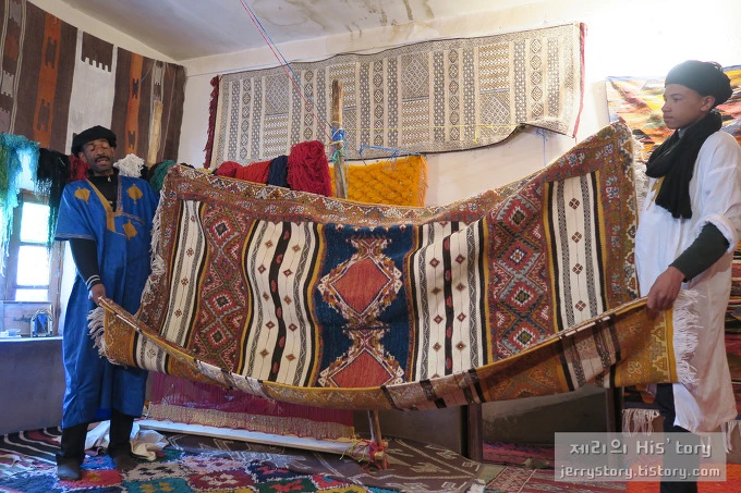 261D6A4856D85E83350B10