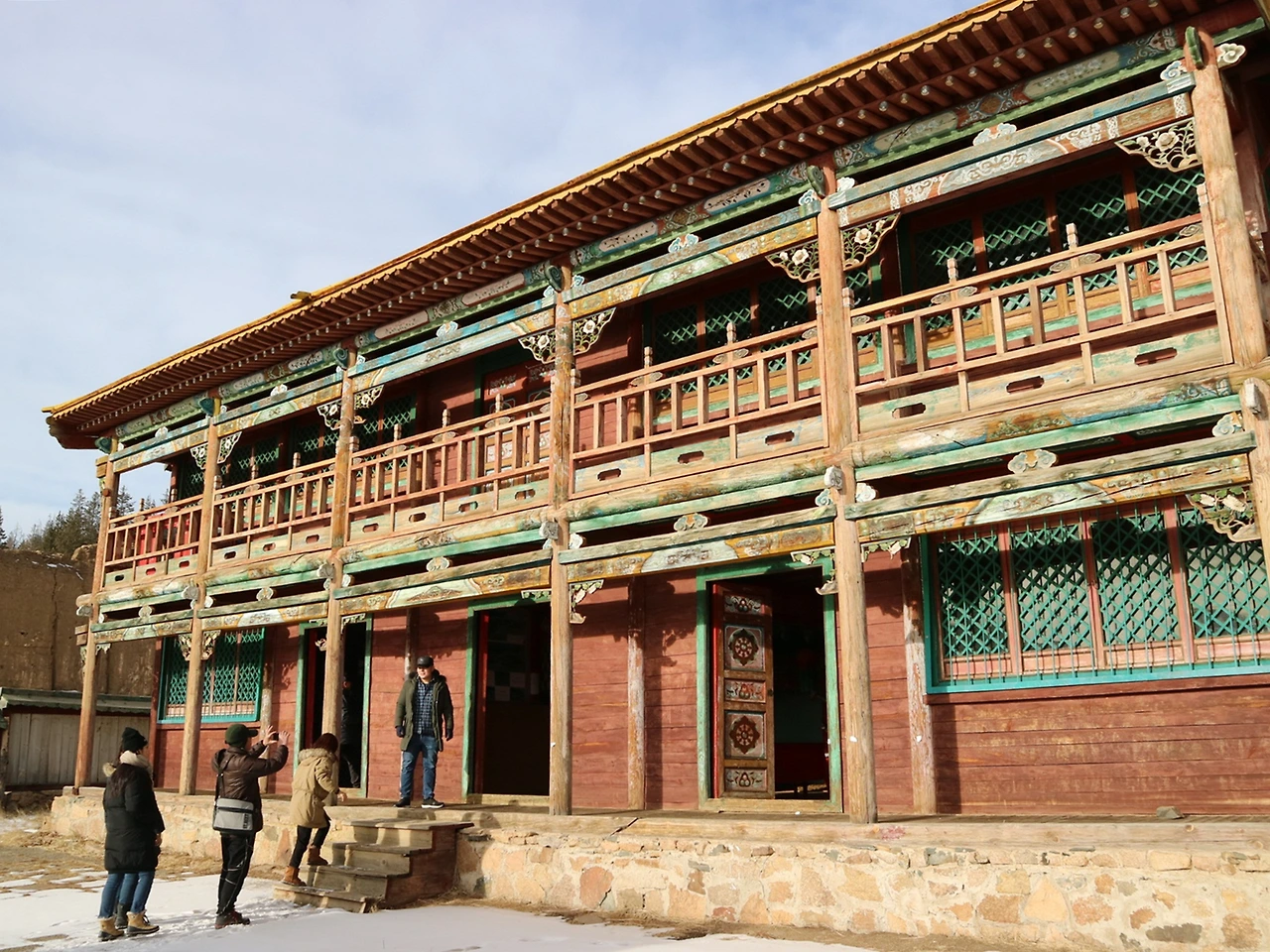 Манзушир_шашны музeй(종교박물관).JPG