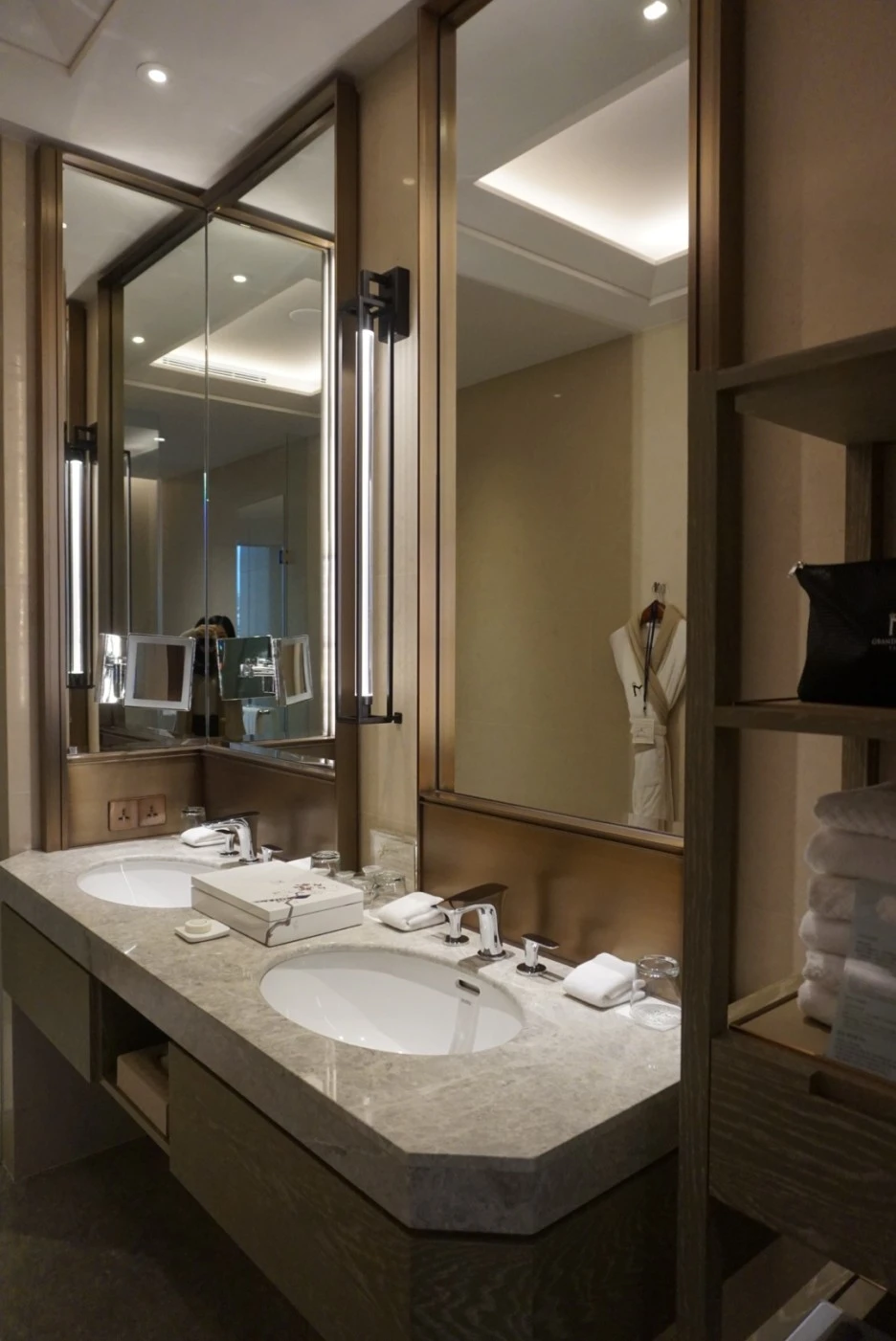 %EB%A9%94%EC%9D%B4%ED%92%8015.JPG?type=w1