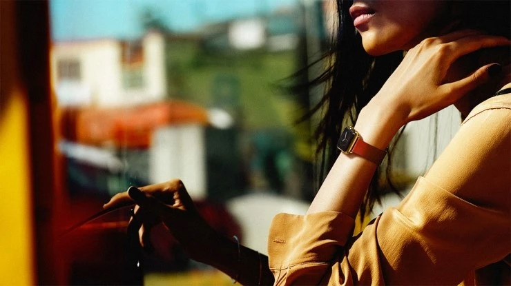 3035513-poster-p-1-apple-killed-the-wristwatch-so-why-is-it-bringing-it-back.jpg?type=w2