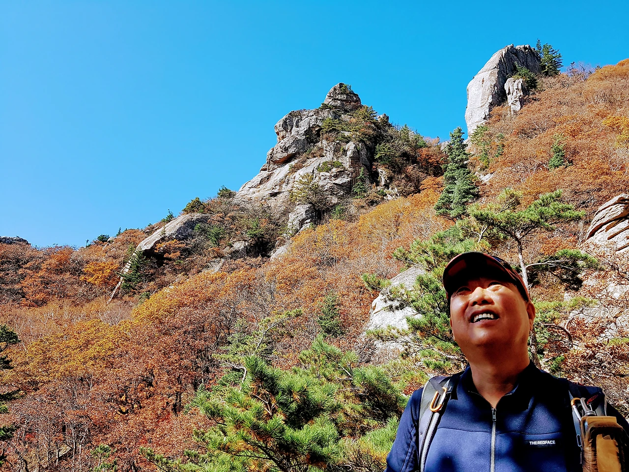 99C5933359E9455F2B8BA1