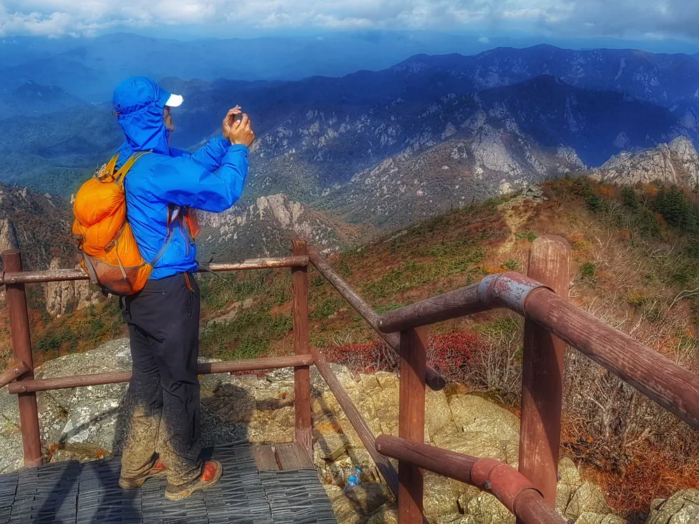 2420EB3C57FBA689229B4B