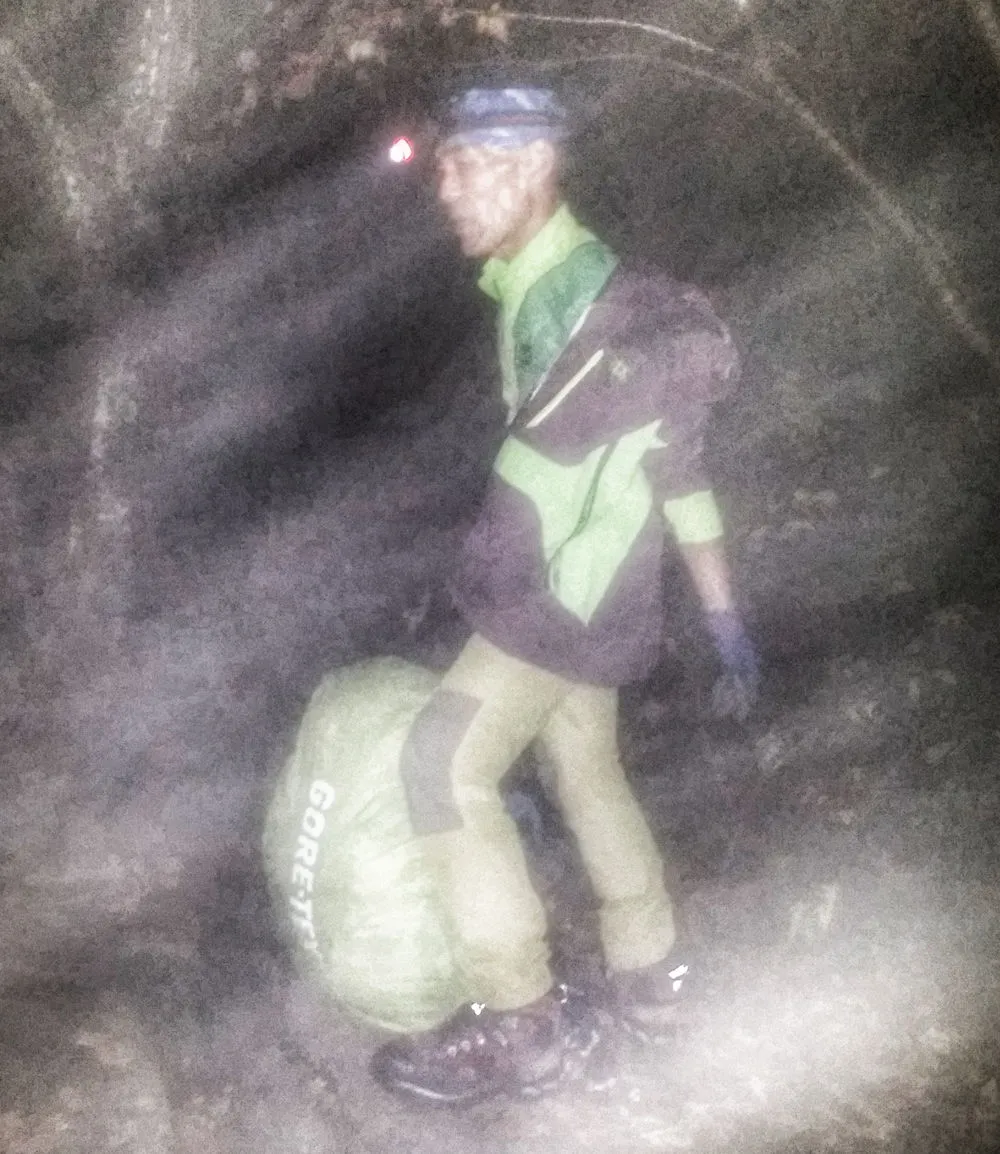 25110D3557FCEC9D35C0BC