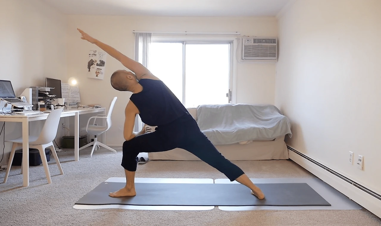 images%2Fyoga-2.png?alt=media&token=38c01b79-90e9-42dc-9f9c-246f998979ee