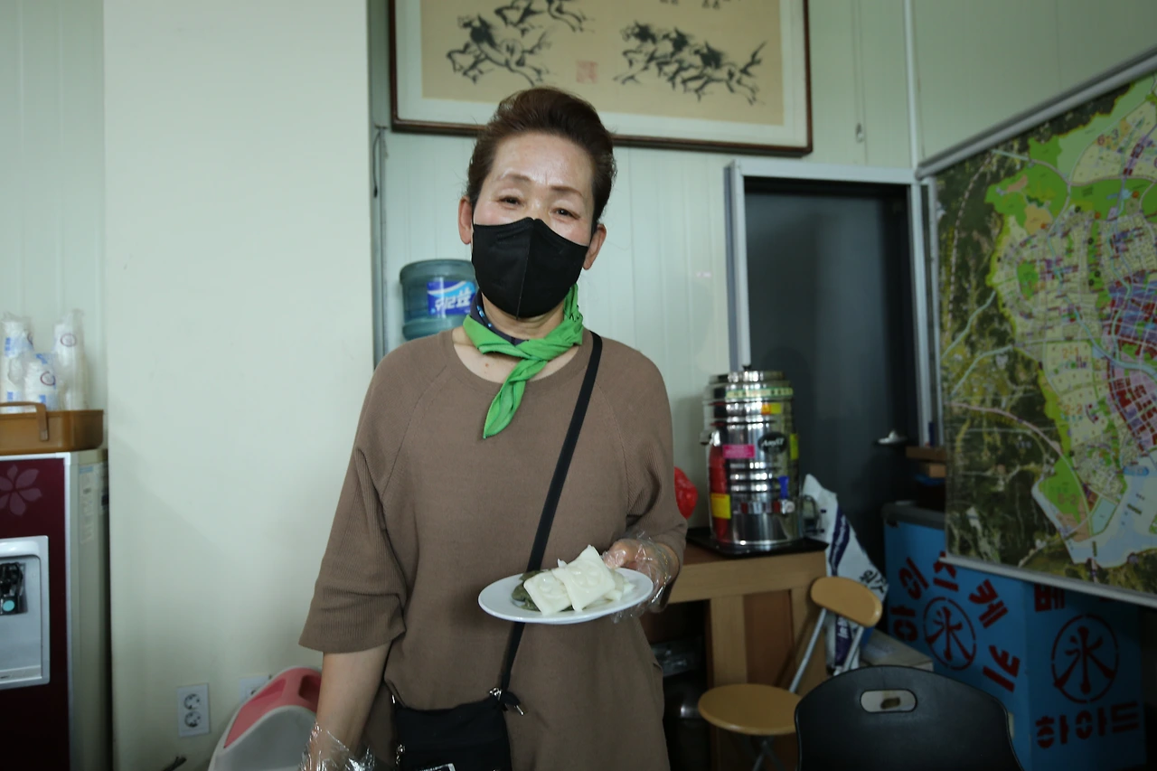 경매장 사모님 (1).JPG