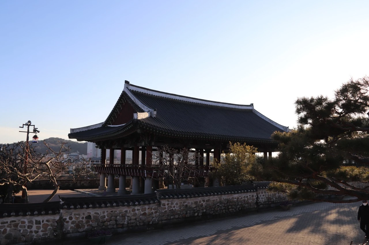 c_d72Ud018svcn3bbysiw2jse_bb9w4o.jpg?type=e1920_std