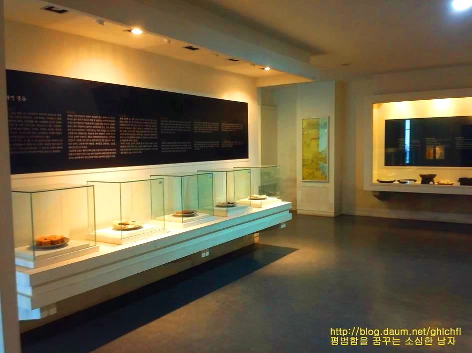 214BD14D58B4AE9F2B3CA7