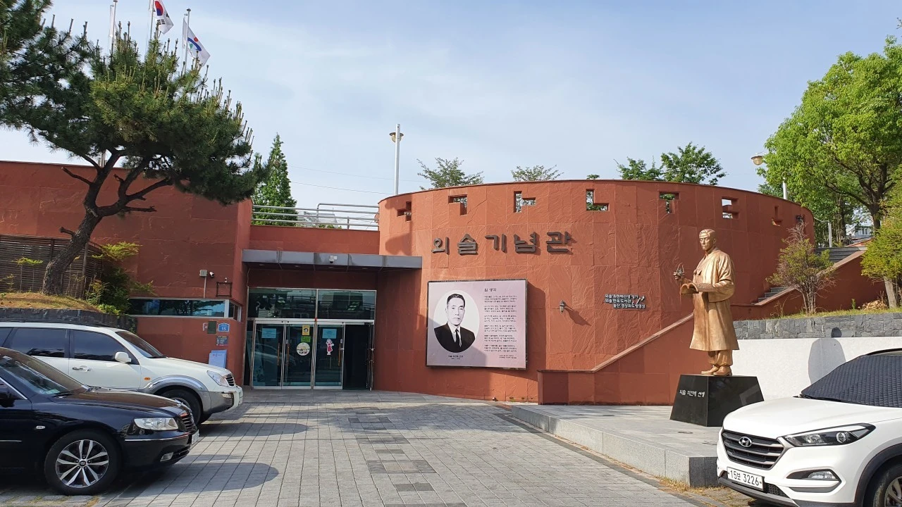 a_i1aUd018svcrhqxsdg0ijxm_bb9w4o.jpg?type=e1920_std