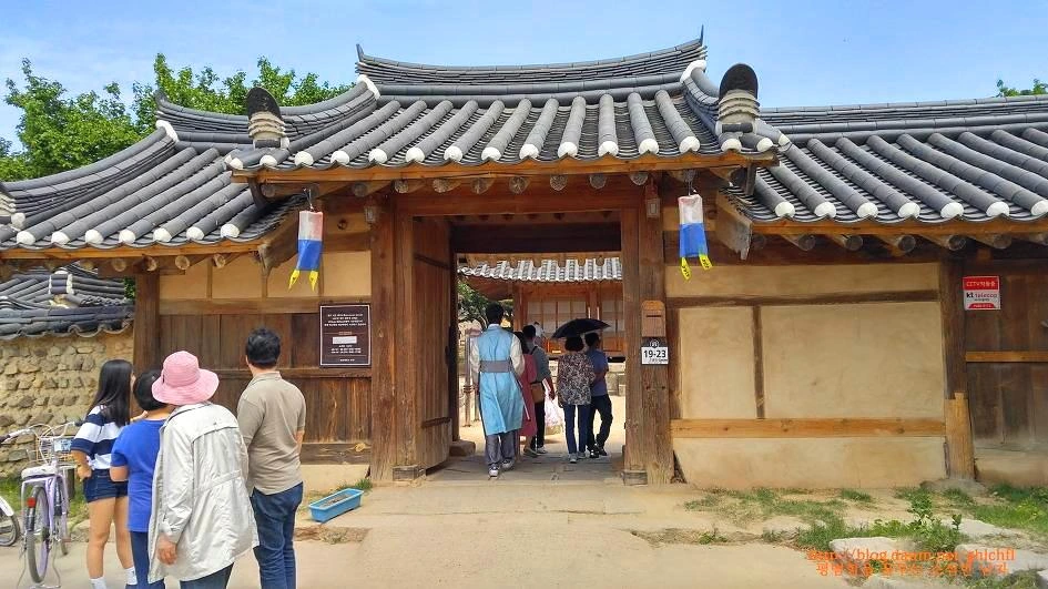 24251E4159409323068A40