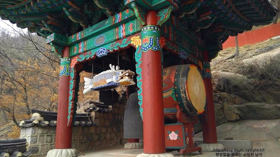 23595F4C58F56EED0E0FB5