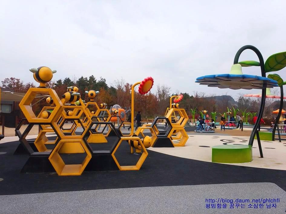 254DB13558A4E7E104AB8B