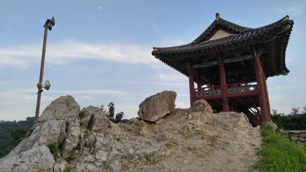 d_16gUd018svc1jp35jzetq46s_bb9w4o.jpg?type=e1920_std