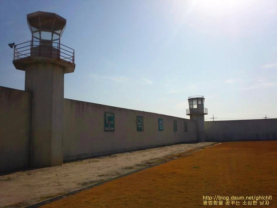 2238734B58324E1B12EAF9