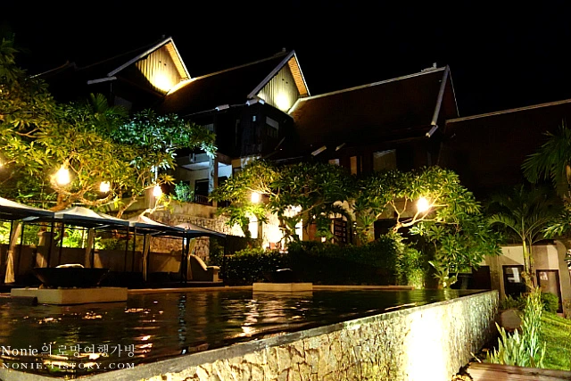 256AC63559466B78334A49