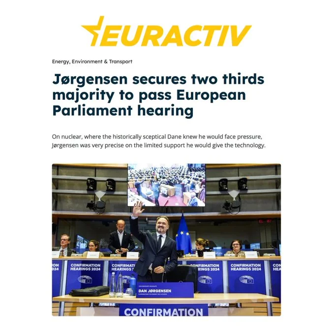 GbpY7grXQAAlg4-?format=jpg&name=small