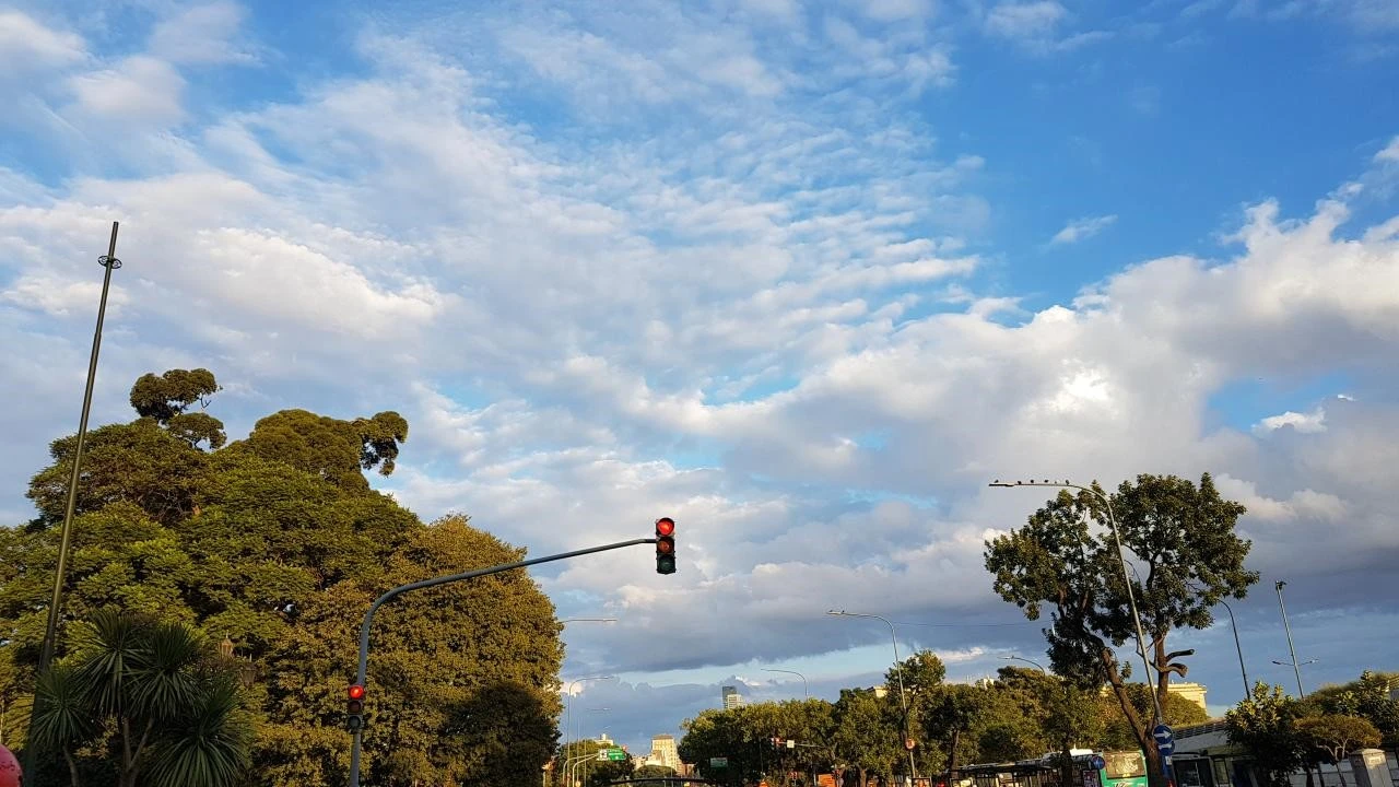 6_24dUd018svc115jsf7oyhcn9_r17dl5.jpg?type=e1920_std