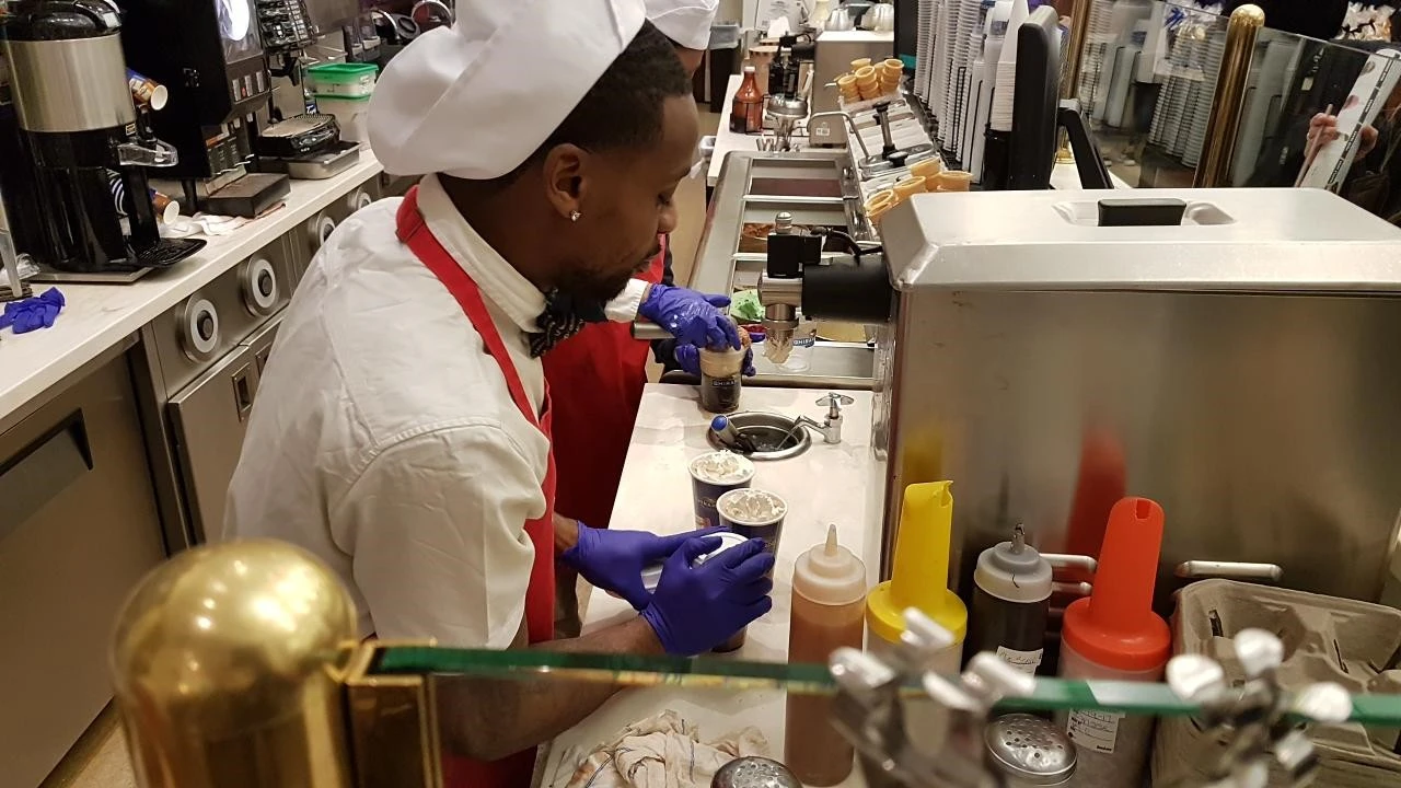 d_4a1Ud018svc6jlsqpvzm6e6_miekas.jpg?type=e1280_std