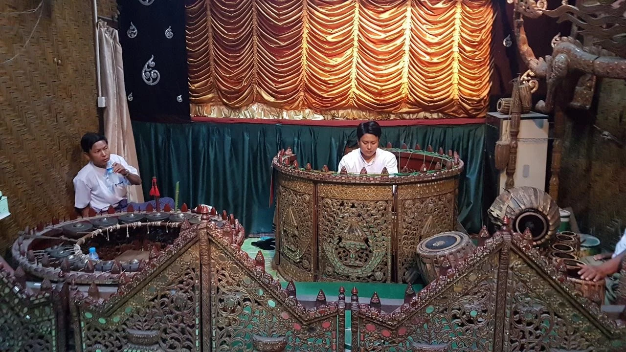 g_f5jUd018svclyryc8rrs111_gcbm1s.jpg?type=e1280_std