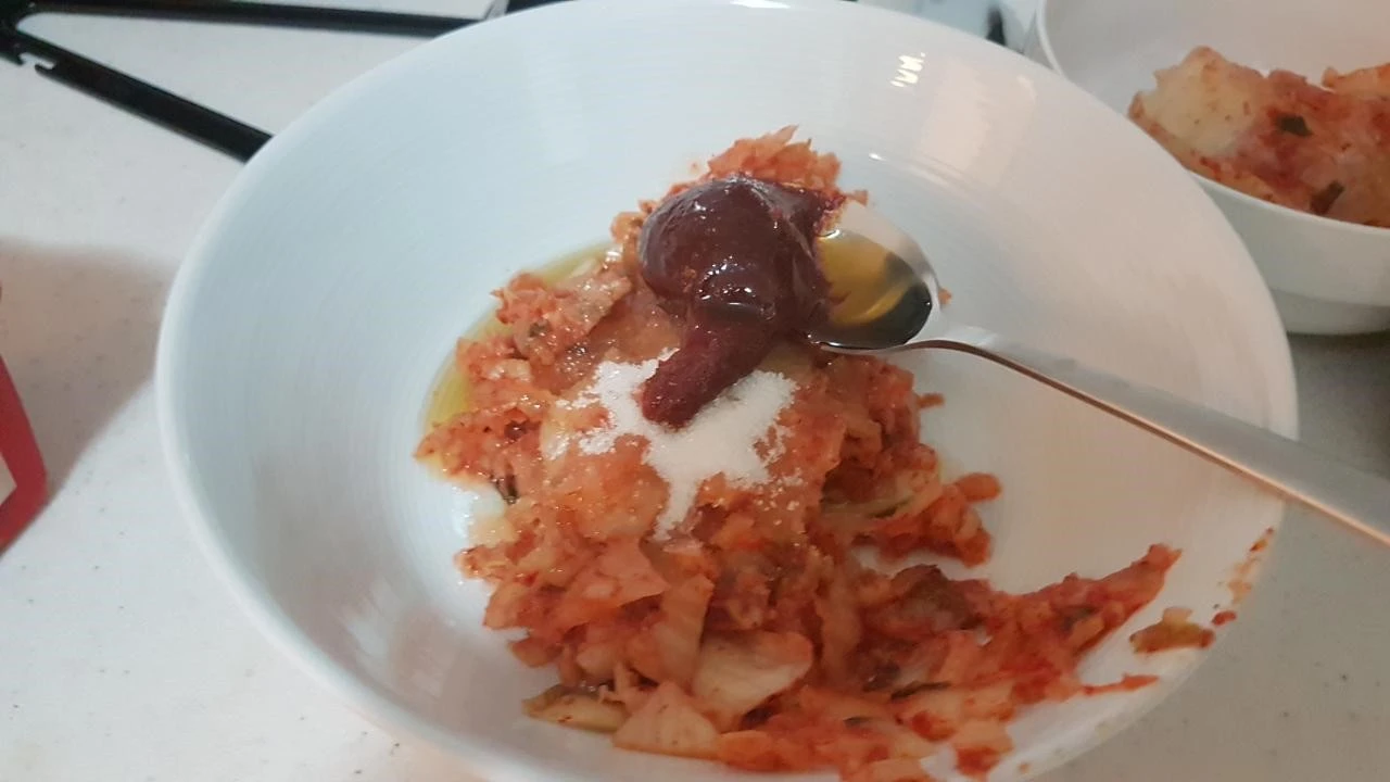 1_994Ud018svc16z7iw198puhr_miekas.jpg?type=e1280_std