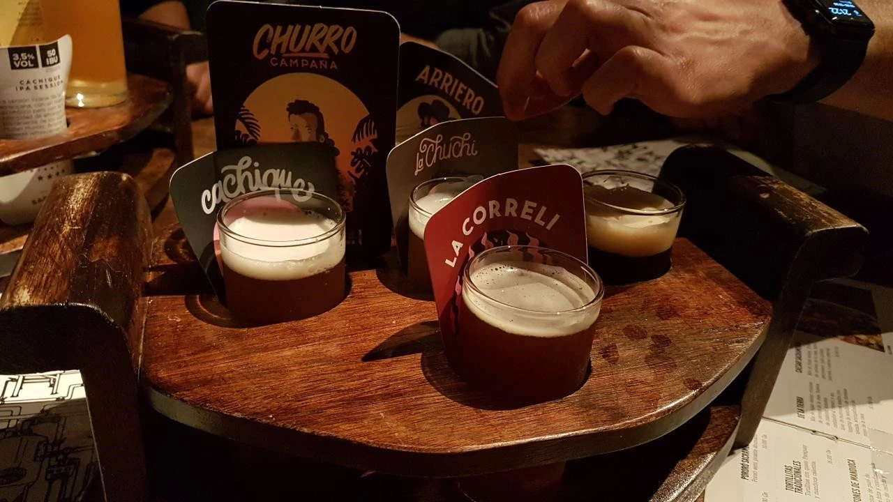 a_f54Ud018svc1t84mzclun53p_miekas.jpg?type=e1280_std