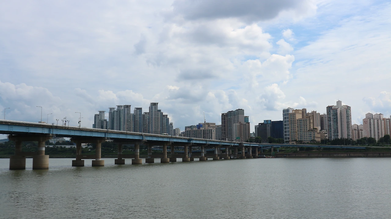 영동대교와 청담동.JPG