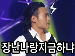 999F9D3359B8D4E523D261