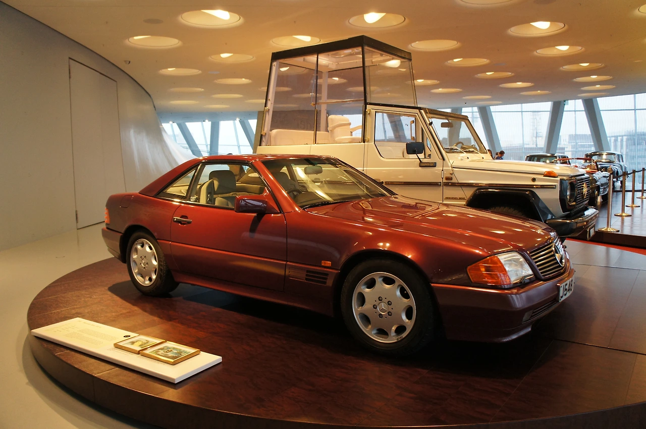 Gallery of Celebrities 다이애나의 차.JPG