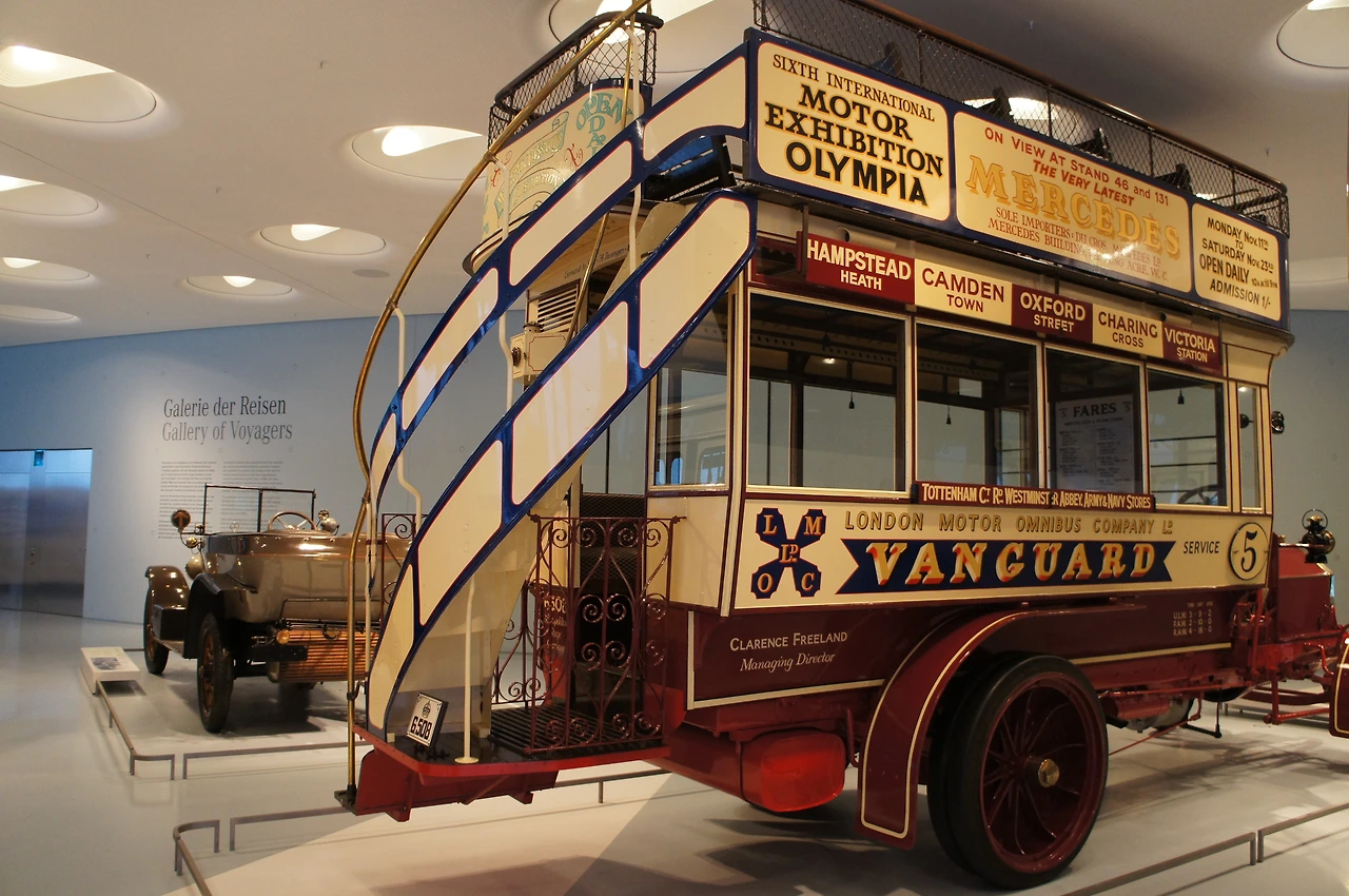 Gallery of Voyagers 사진찍고 싶은 차.JPG