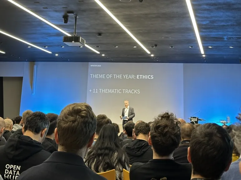 IMG_1960.jpg?type=w773